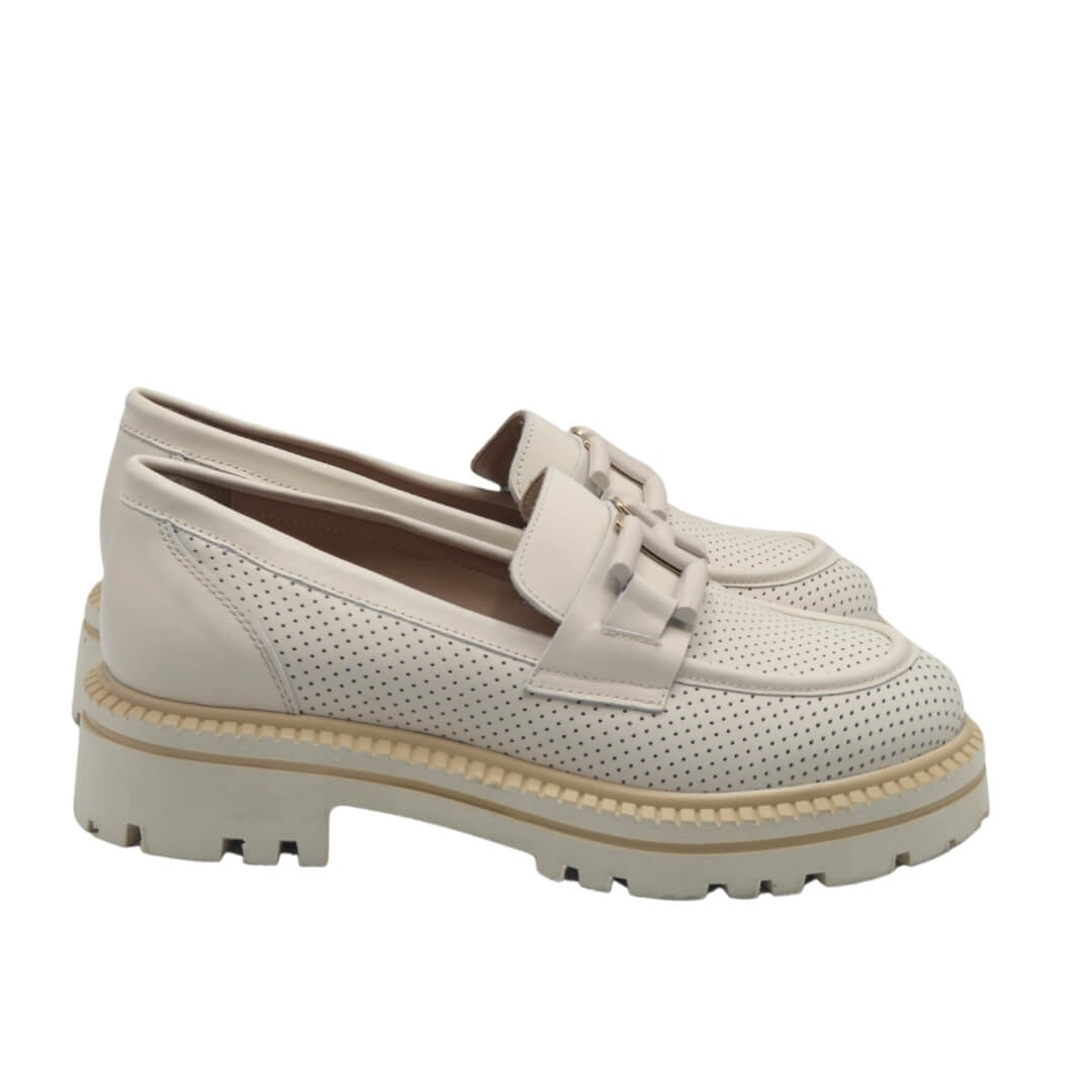 Venüs Deri Kadın Loafer Ayakkabı Bej 2411530Y  Venüs Deri Kadın Loafer Ayakkabı Bej 2411530Y