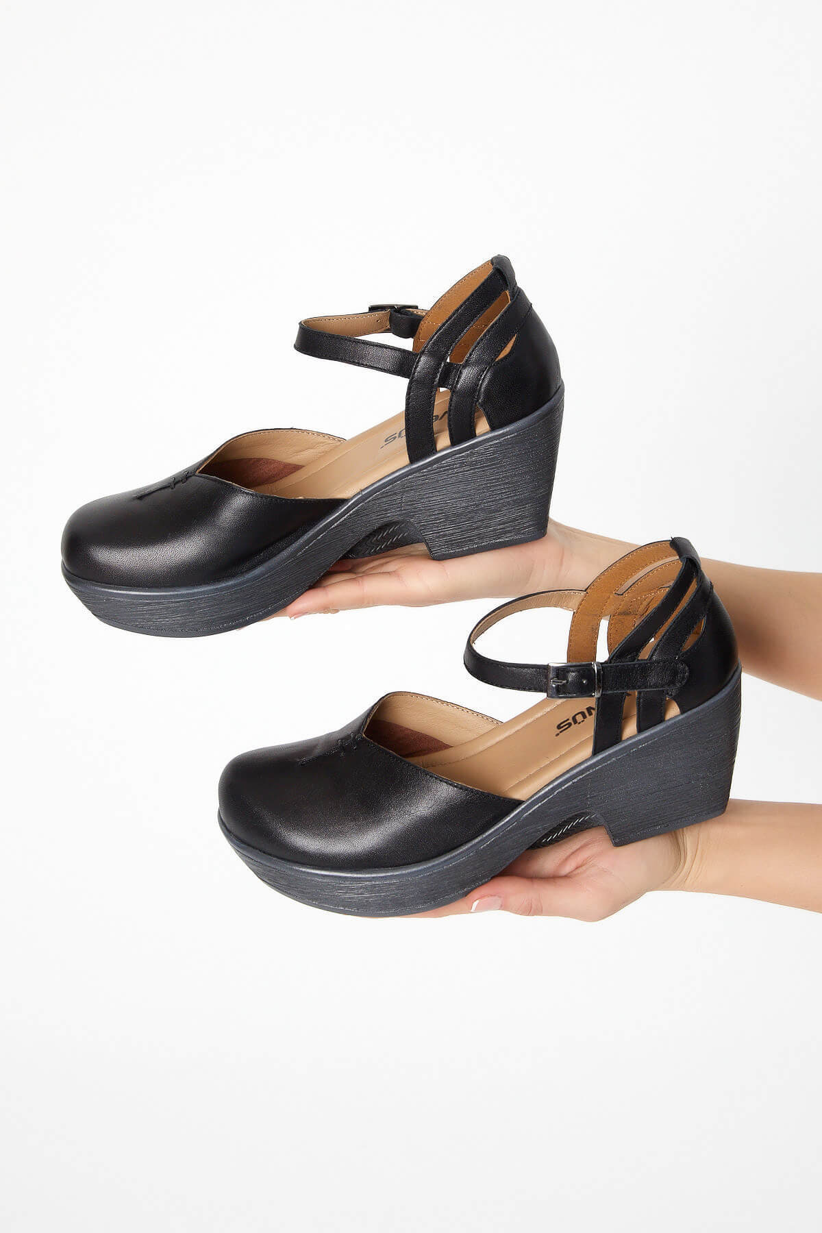 Venüs Deri Kadın Apartman Topuk Sandalet Siyah 1912502Y - Thumbnail