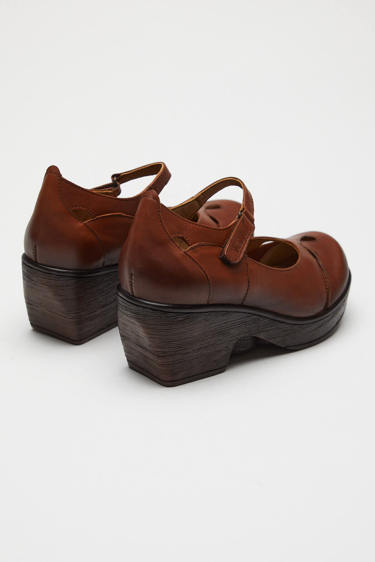 Kadın Apartman Topuk Deri Ayakkabı Kahve 1912501 - Thumbnail