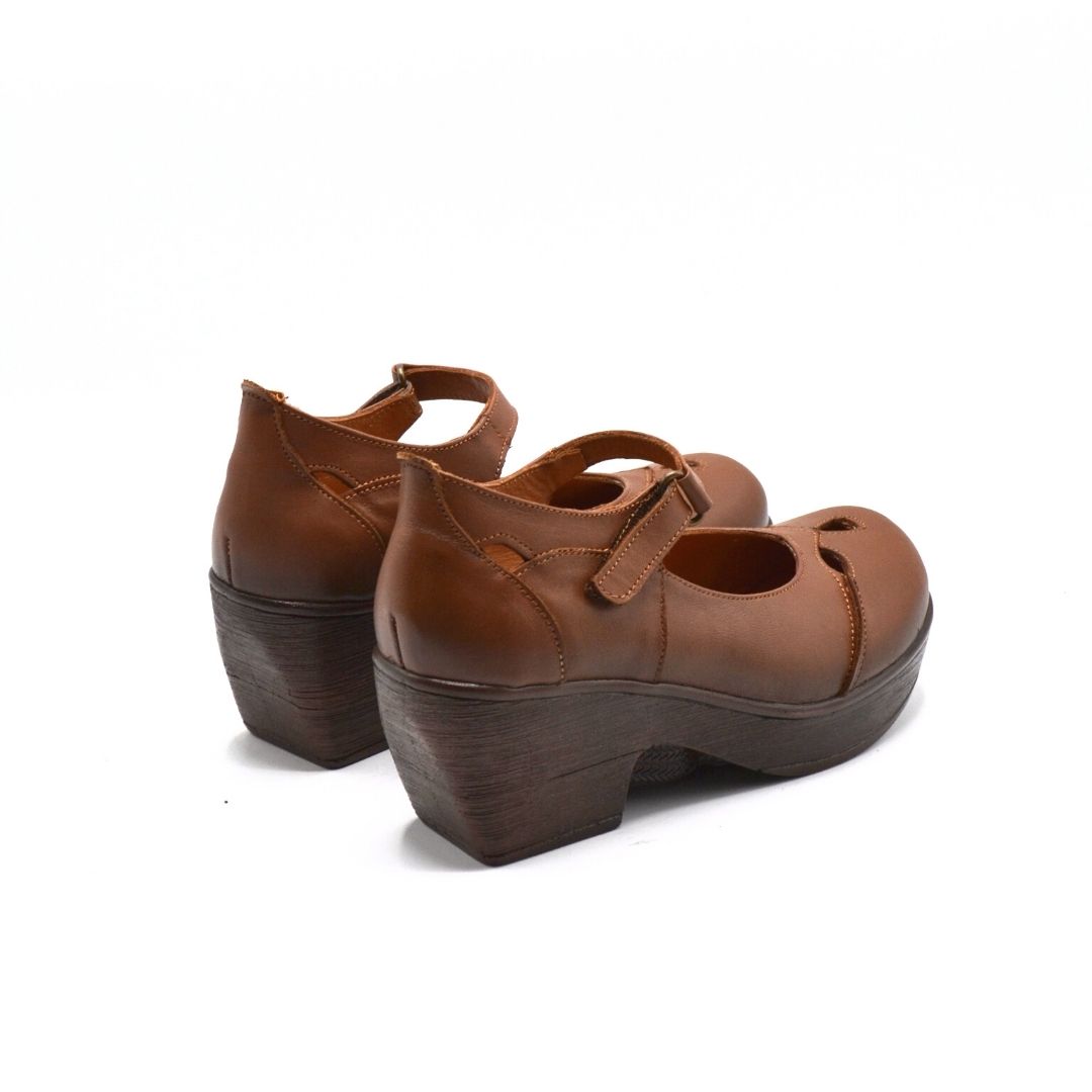 Venüs Deri Kadın Apartman Topuk Ayakkabı Taba 1912501Y Venüs Deri Kadın Apartman Topuk Ayakkabı Taba 1912501Y