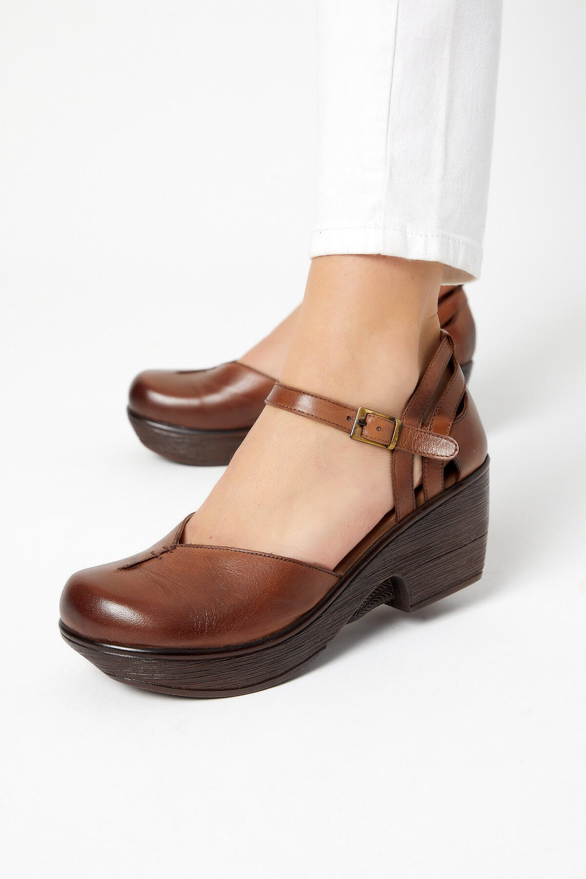 Venüs Deri Kadın Apartman Topuk Ayakkabı Taba 1912502Y