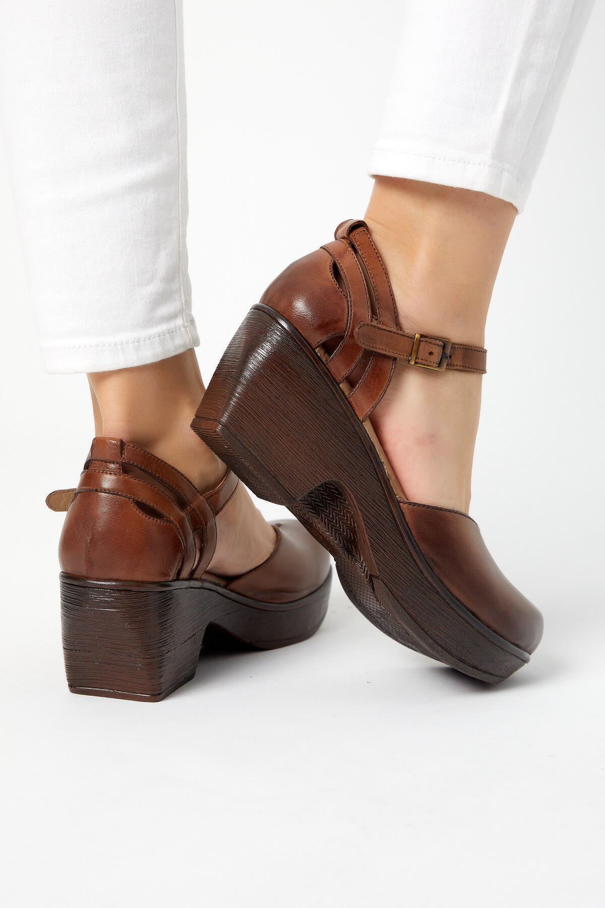 Venüs Deri Kadın Apartman Topuk Ayakkabı Taba 1912502Y - Thumbnail