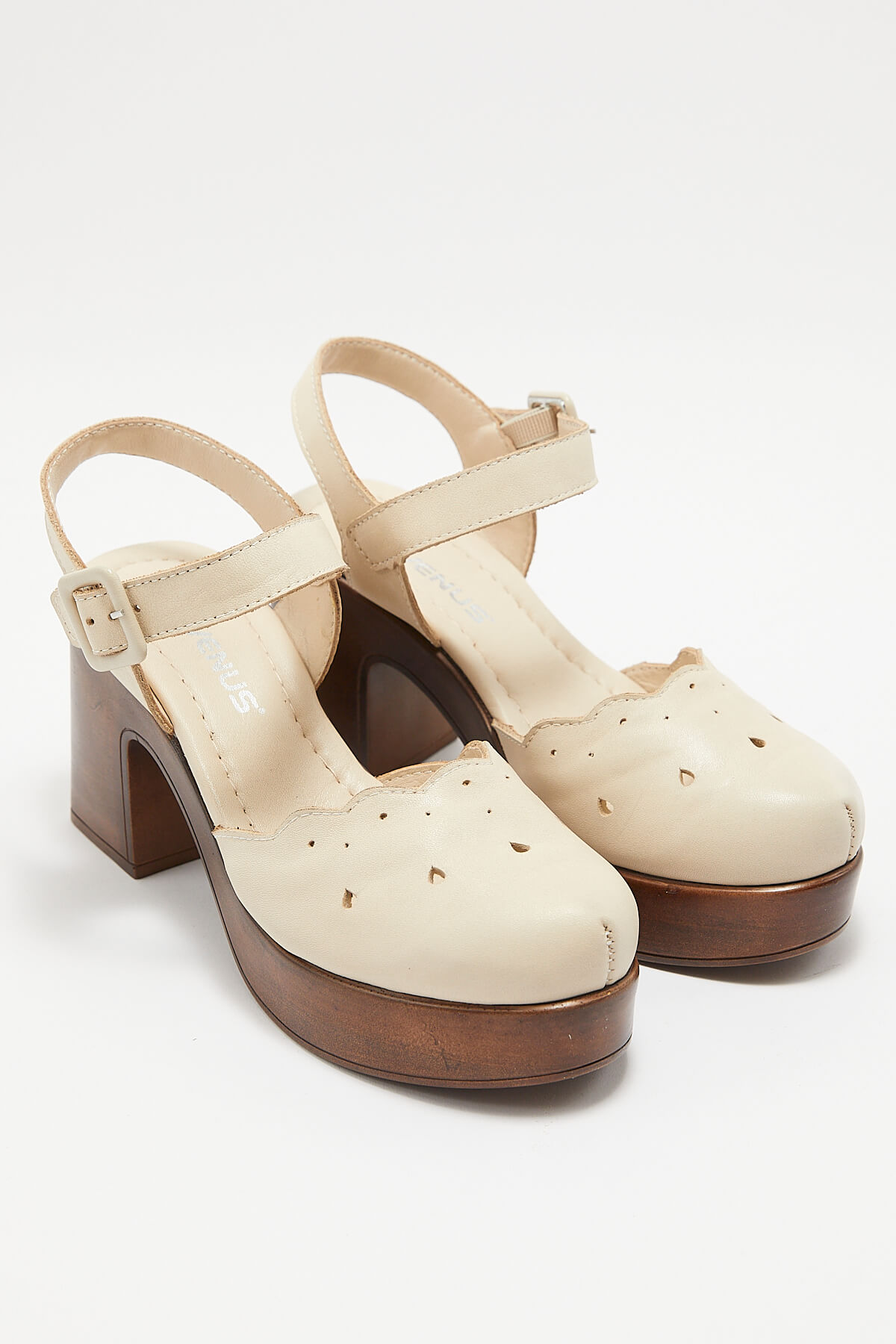 Venüs - Venüs Deri Kadın Topuklu Sandalet Bej 2217001Y Venüs - Venüs Deri Kadın Topuklu Sandalet Bej 2217001Y