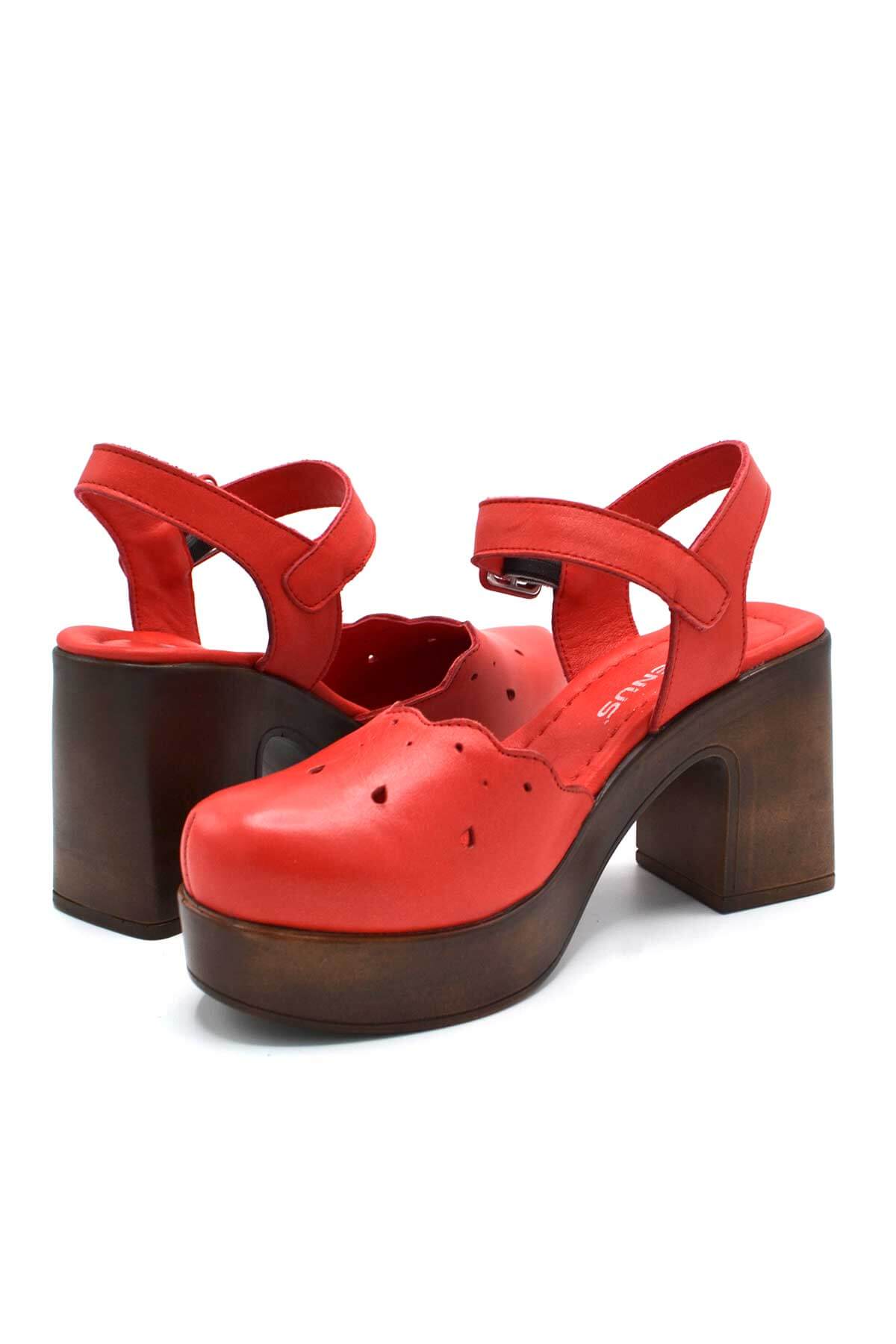 Kadın Apartman Topuk Deri Sandalet Kırmızı 2217001Y - Thumbnail