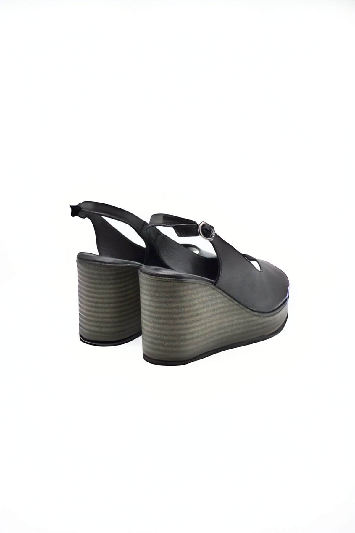 Kadın Dolgu Topuk Deri Sandalet Siyah 2310802Y - Thumbnail