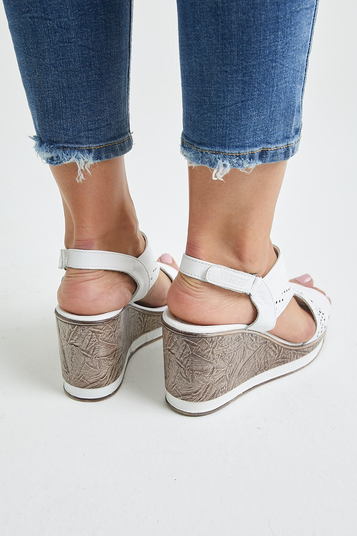 Kadın Dolgu Topuk Sandalet Beyaz 2015707Y - Thumbnail