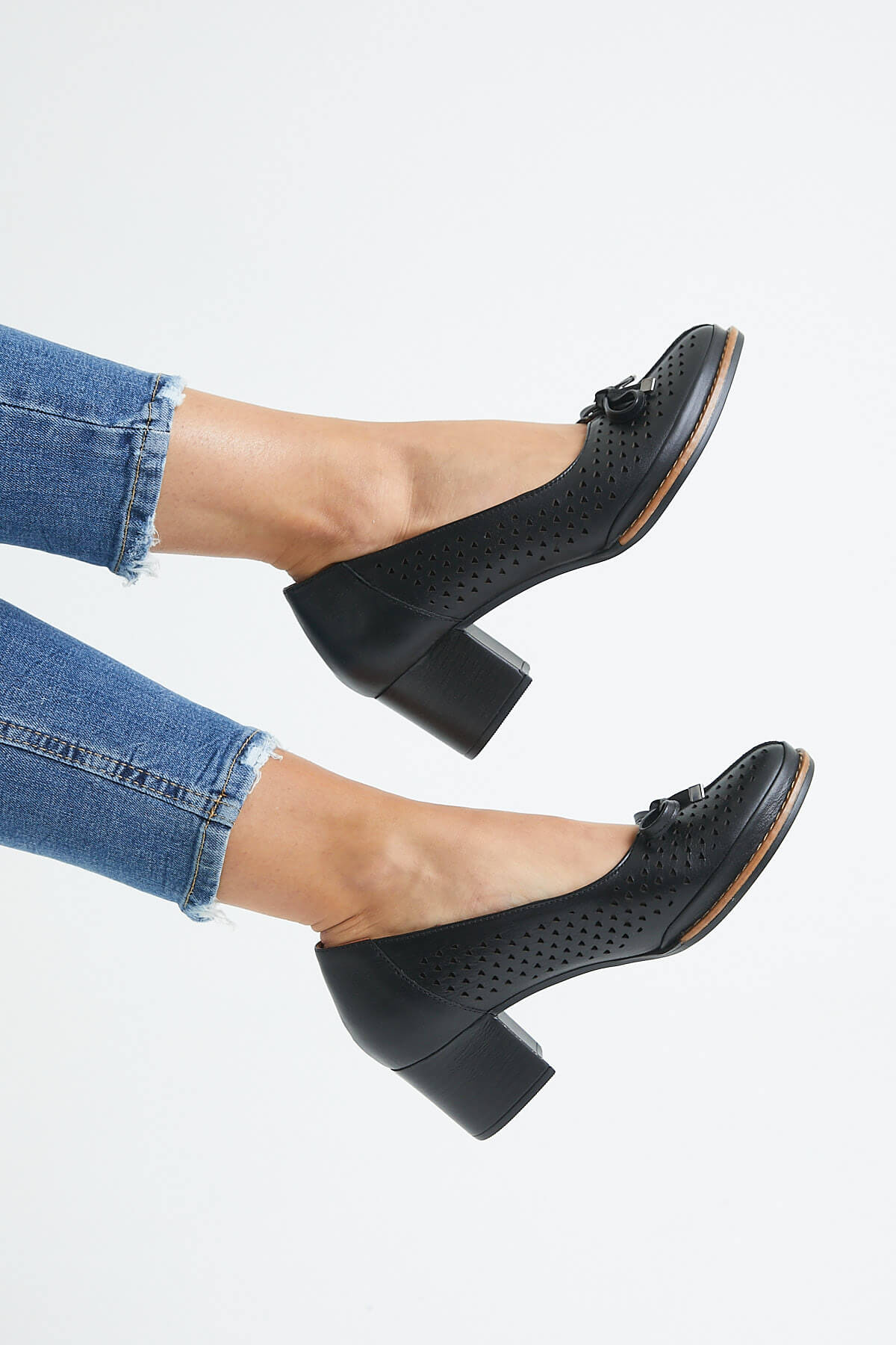 Kadın Topuklu Deri Ayakkabı Siyah 2113301Y