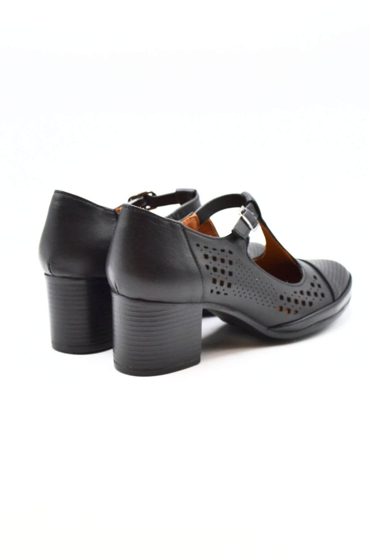 Kadın Yazlık Topuklu Deri Ayakkabı Siyah 1911923Y