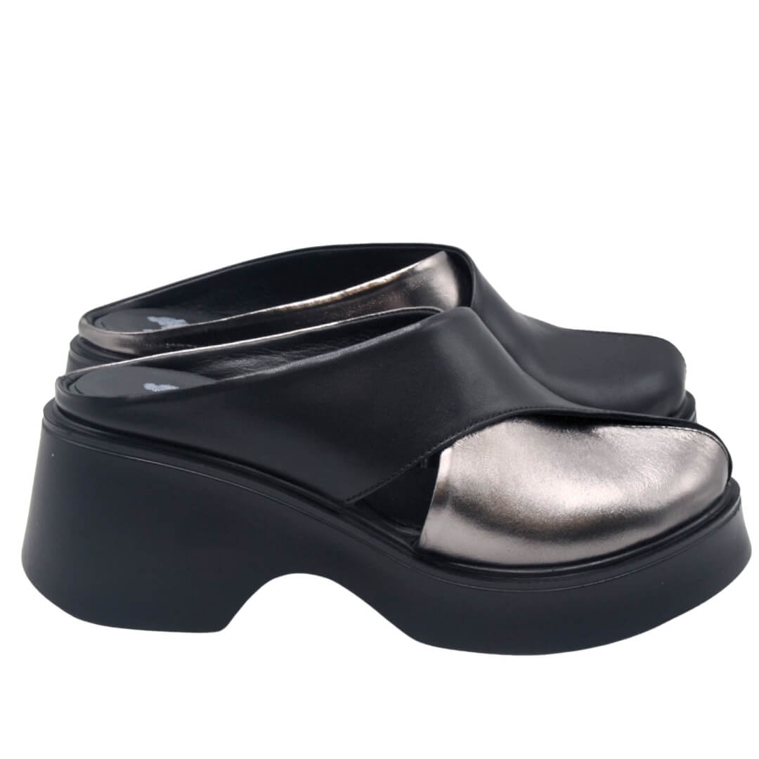 Venüs - Venüs Deri Kadın Dolgu Topuklu Terlik Siyah-Platin 2313116Y