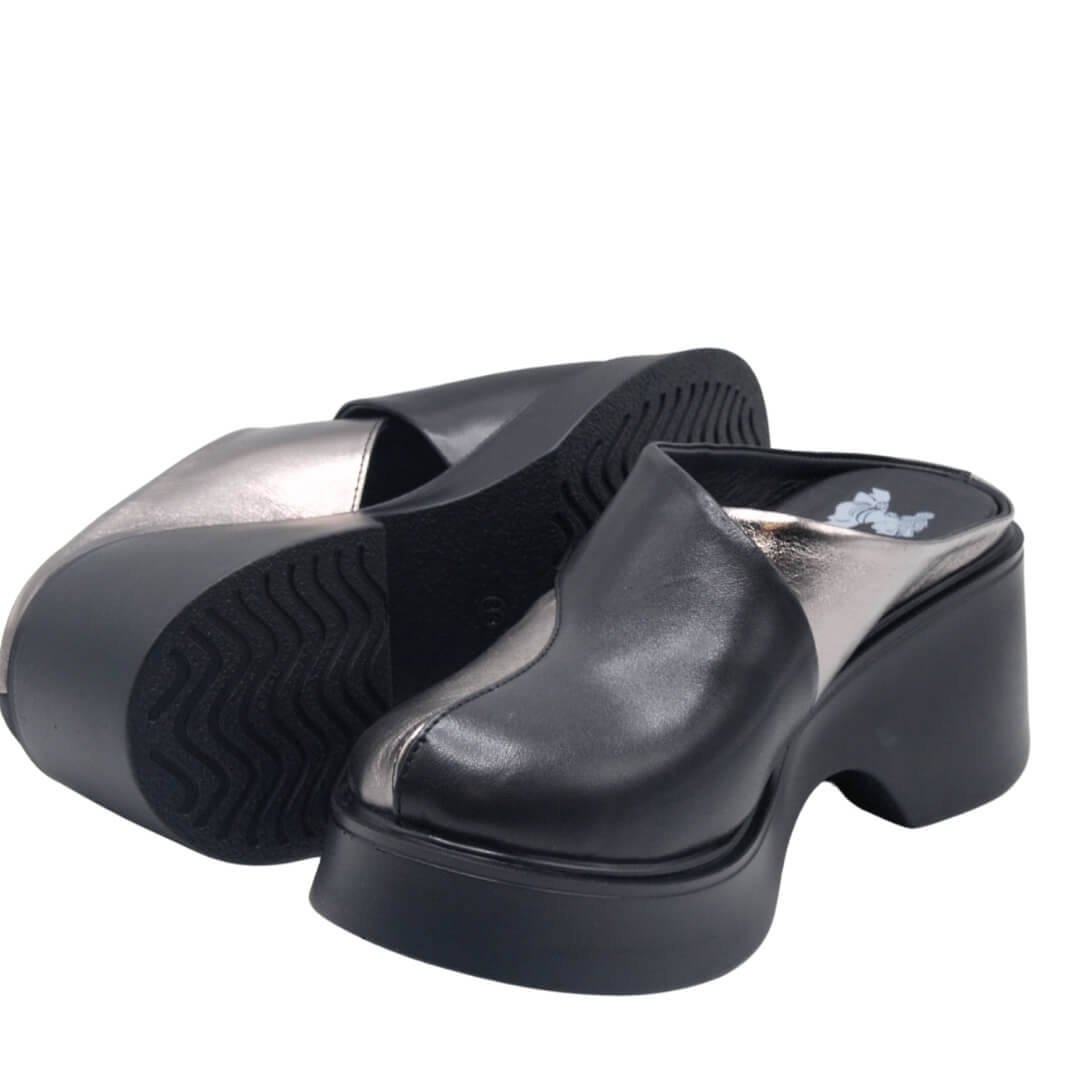  Venüs Deri Kadın Dolgu Topuklu Terlik Siyah-Platin 2313116Y - Thumbnail