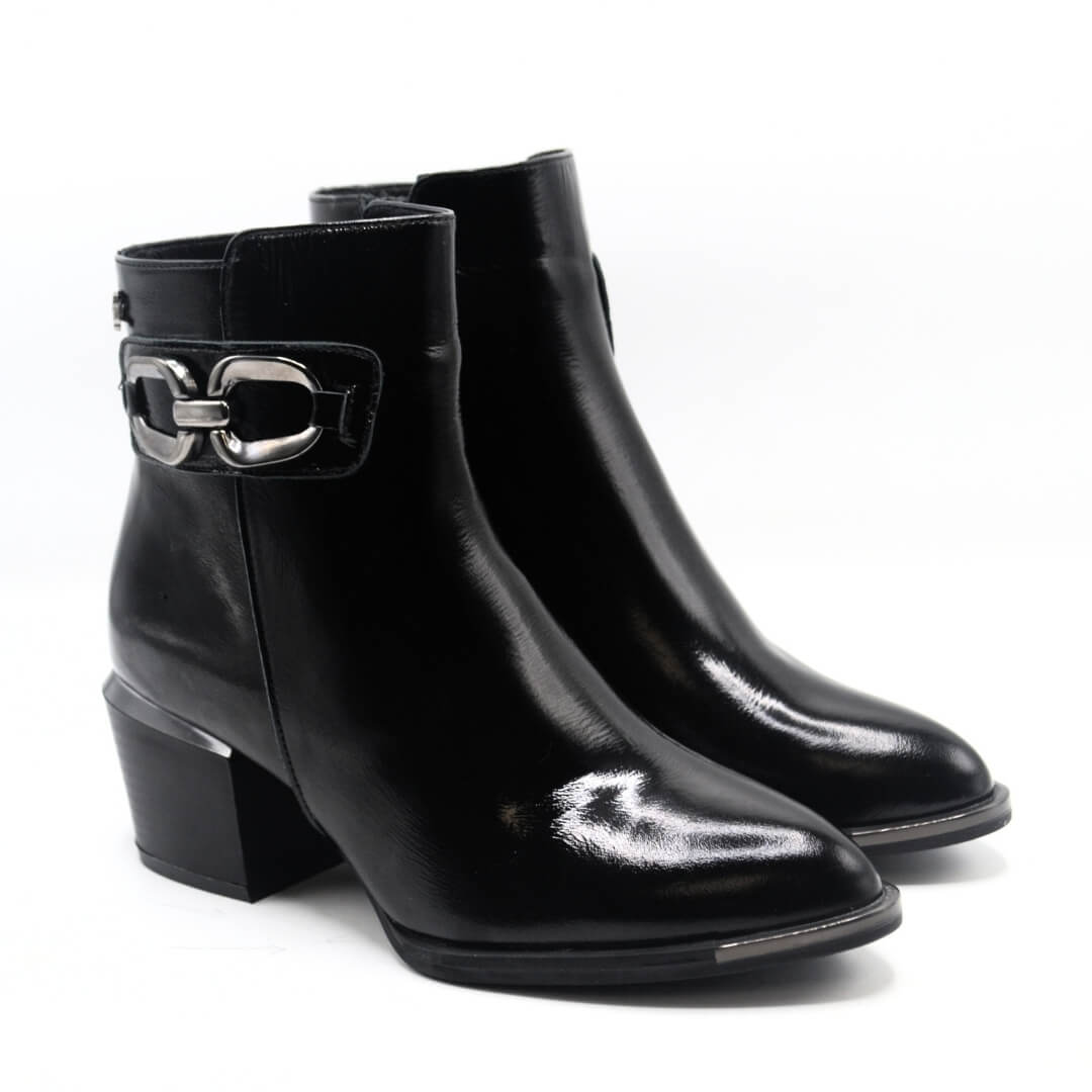 Venüs - Venüs Deri Kadın Rugan Topuklu Bot Siyah 1853506K Venüs - Venüs Deri Kadın Rugan Topuklu Bot Siyah 1853506K