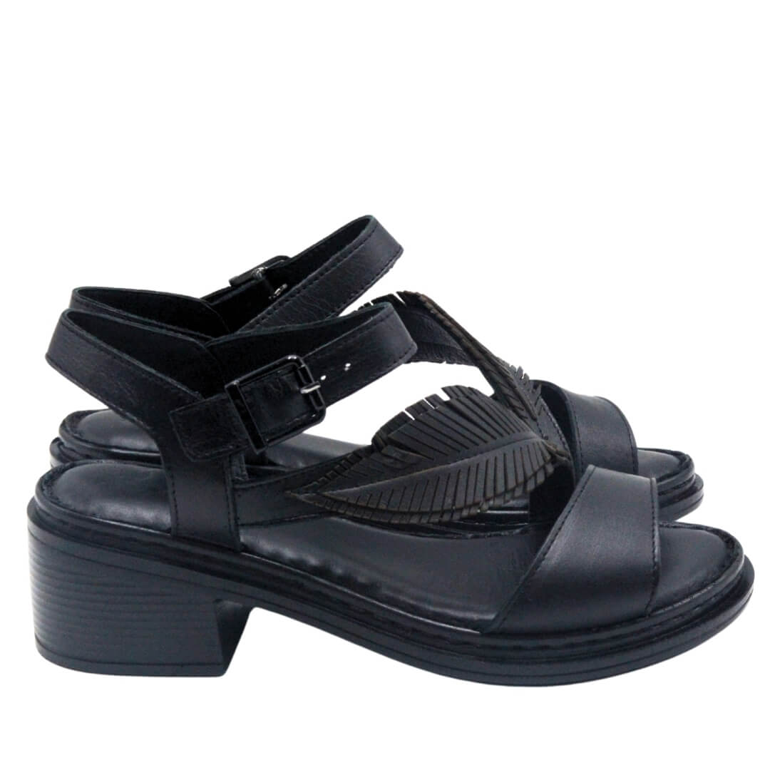 Venüs - Venüs Deri Kadın Topuklu Sandalet Siyah 25020310Y Venüs - Venüs Deri Kadın Topuklu Sandalet Siyah 25020310Y