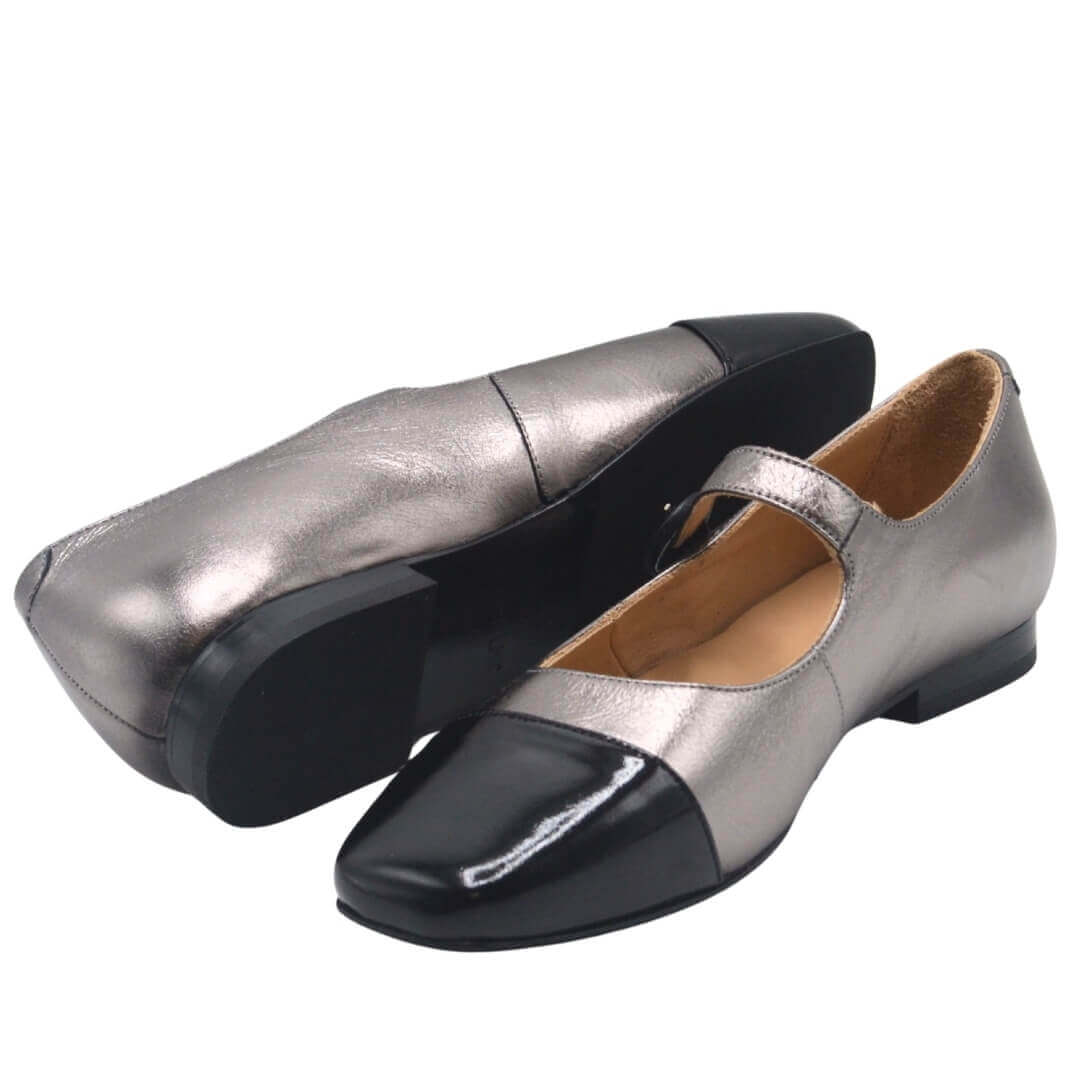 Venüs Deri Kadın Casual Ayakkabı Siyah-Platin 2511104Y  Venüs Deri Kadın Casual Ayakkabı Siyah-Platin 2511104Y