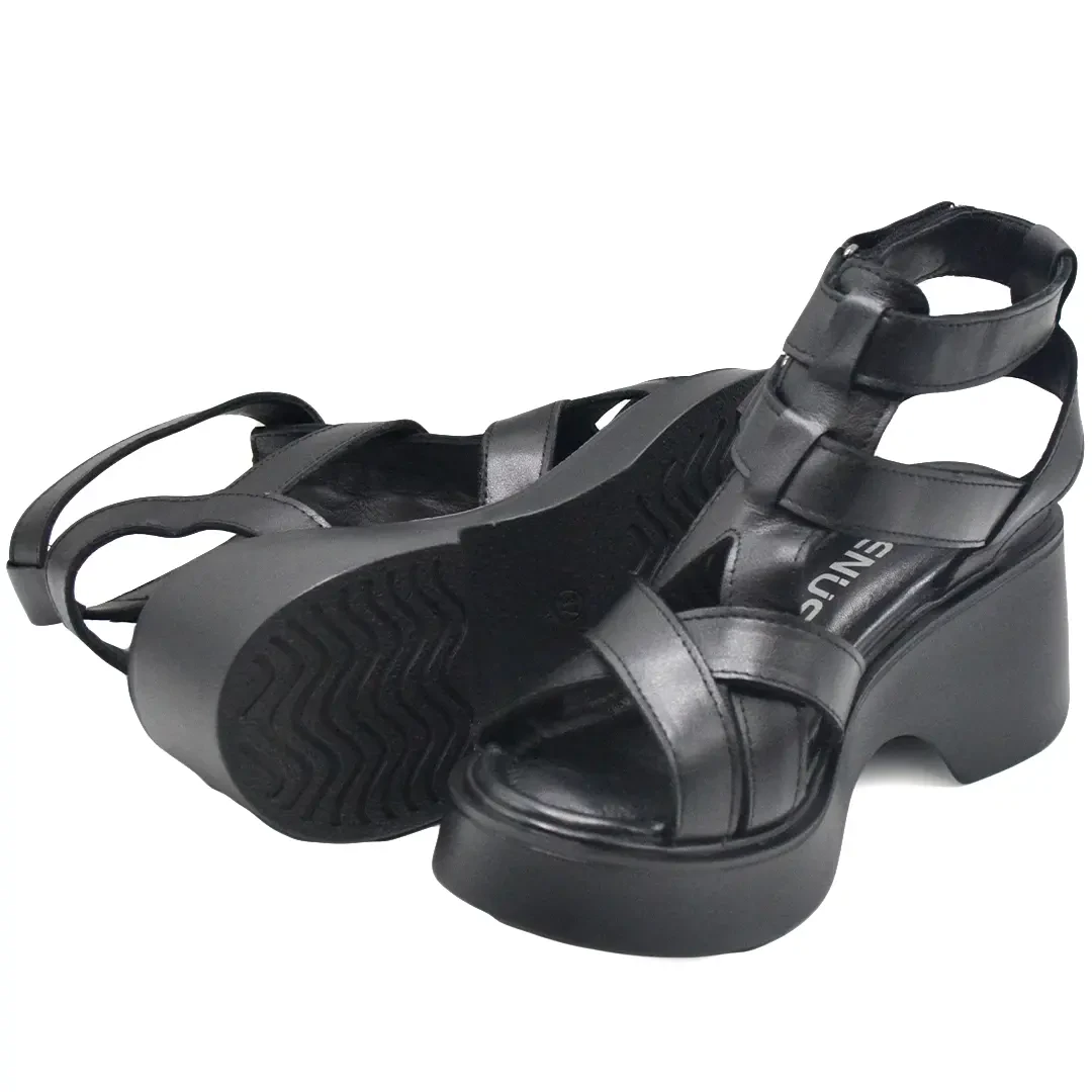 Venüs Deri Kadın Dolgu Topuklu Sandalet Siyah 2313115Y Venüs Deri Kadın Dolgu Topuklu Sandalet Siyah 2313115Y