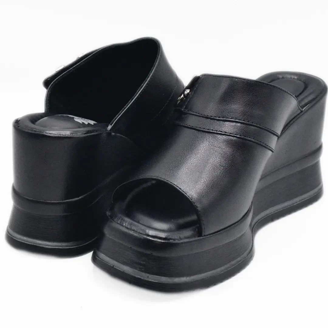 Venüs Deri Kadın Dolgu Topuklu Terlik Siyah 2510904Y - Thumbnail