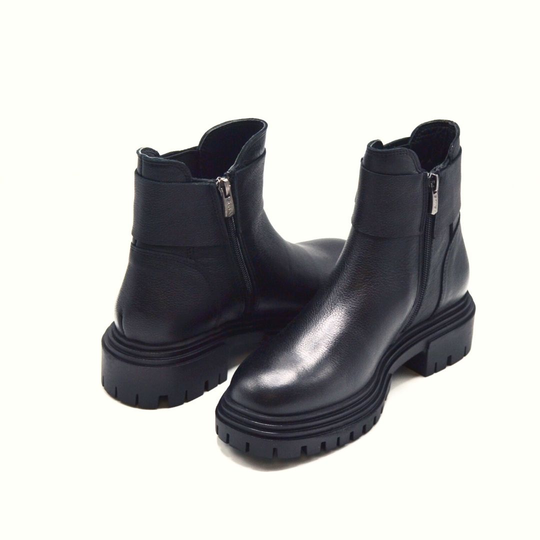 Venus Women's Leather Casual Ankle Boots - Black 2253852K - 5