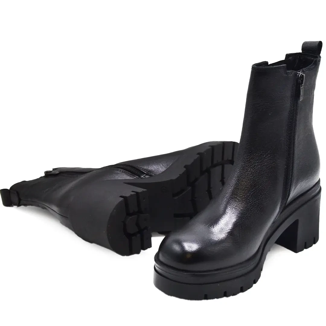 Venus Women's Leather Casual Ankle Boots - Black 2351305K - 5