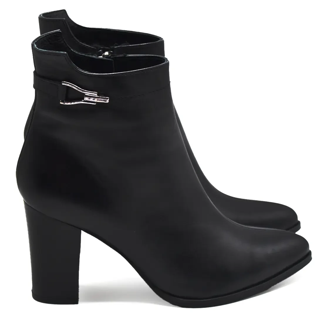 Venus Women's Leather Casual Ankle Boots - Black 2355801K (1)