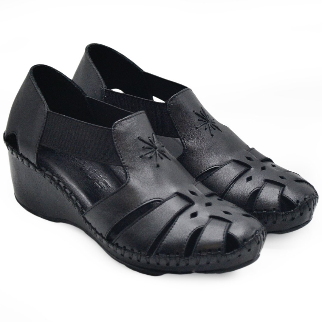 Venus Women's Leather Sandals - Black 18793056Y