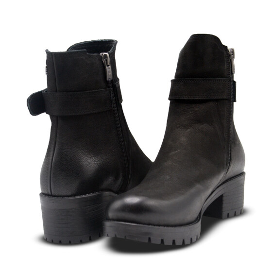 Venus Women's Suede Heeled Boots - Black - 4