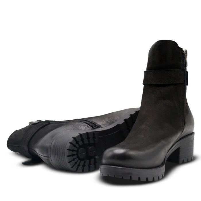 Venus Women's Suede Heeled Boots - Black - 5